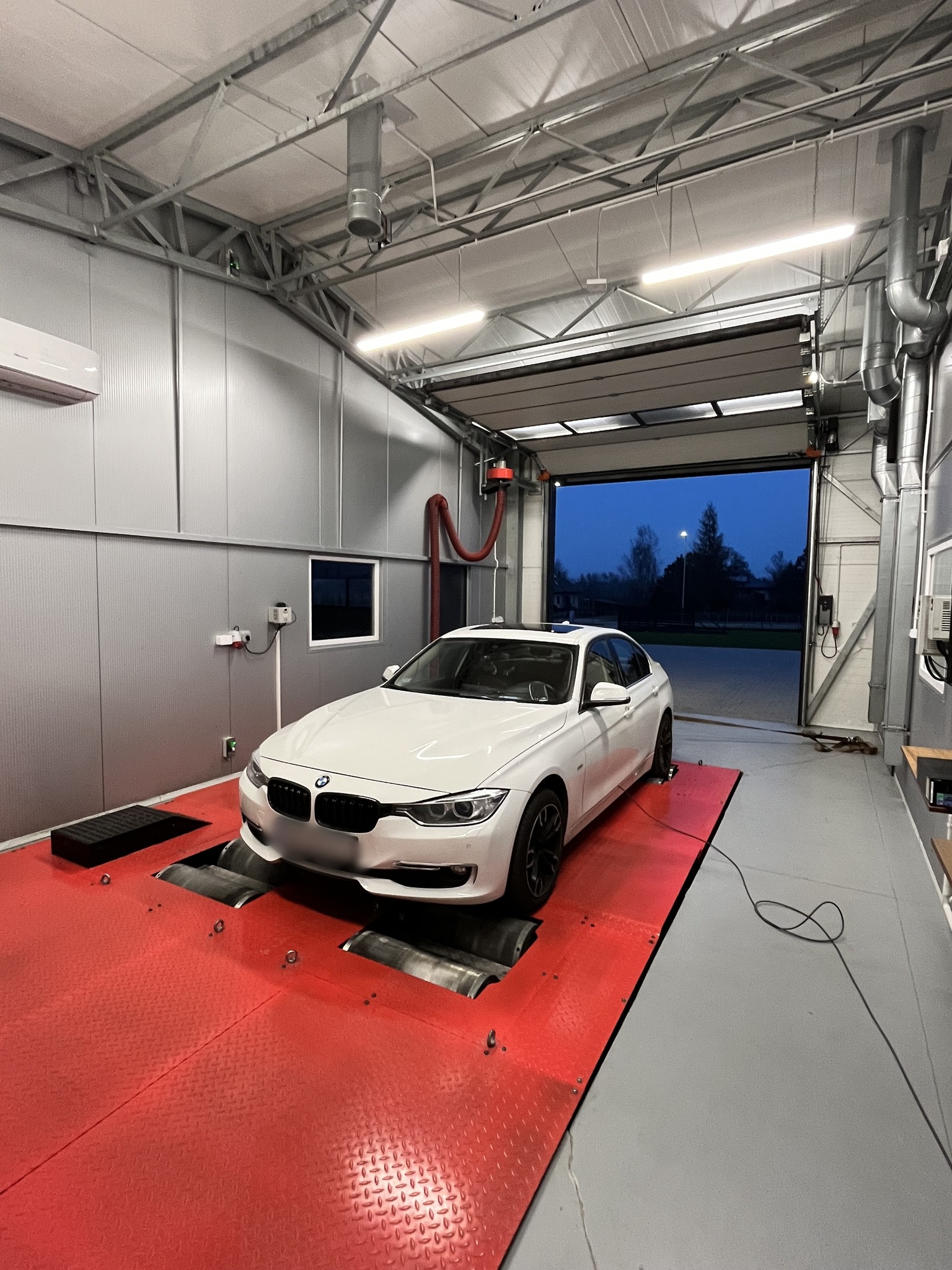 BMW F30 2.0D 184KM